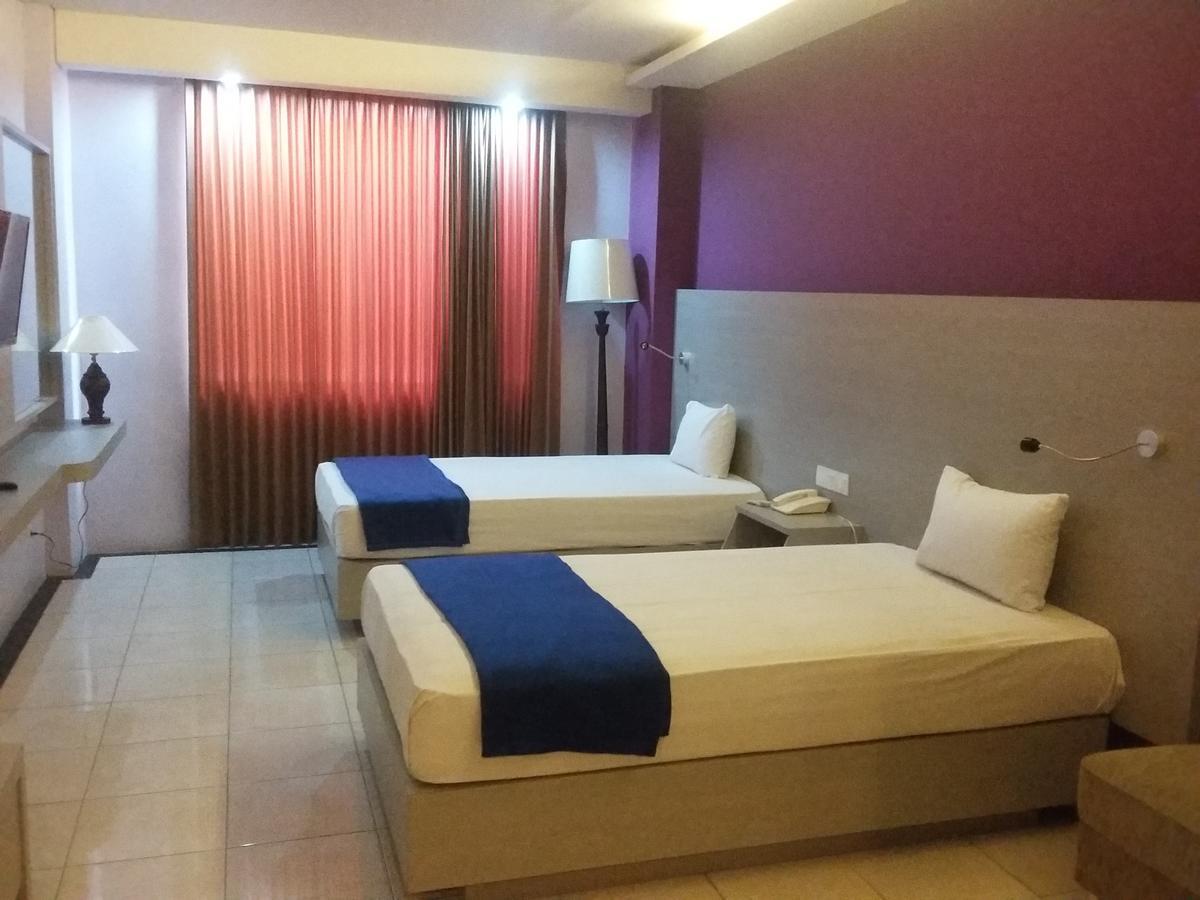 Kharisma Hotel 2*