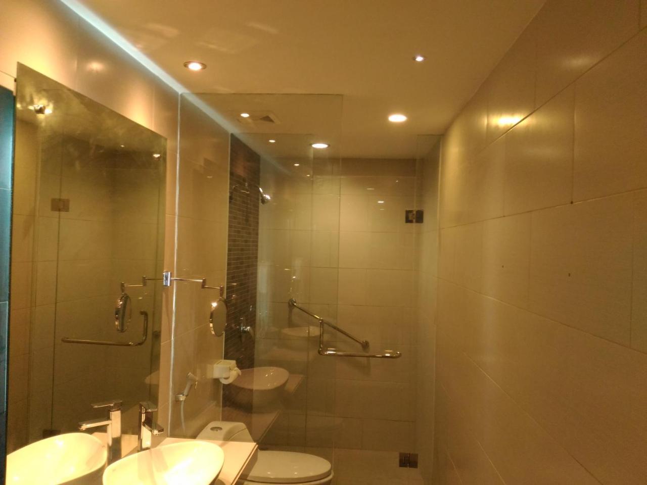 Kharisma Hotel 2*